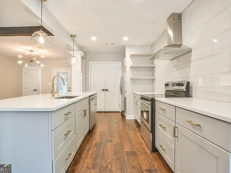 1391 Kennesaw Dr NW — Photo 8