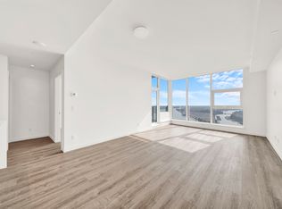 680 Quayside Dr #5001, New Westminster, BC V3M6Z6