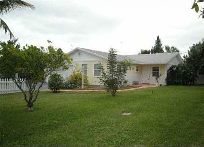 1st image of 1848 Circle Dr