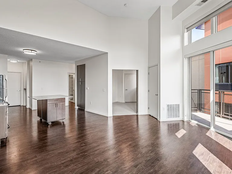 The Flats at West End — Photo 77