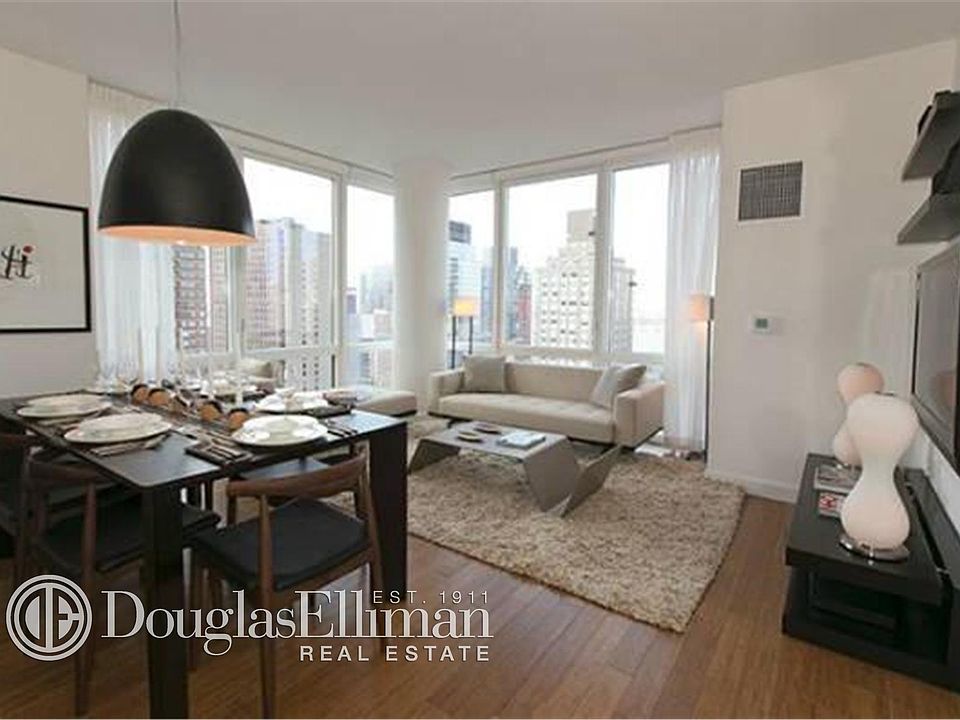 1st image of 160 W 62nd St APT 15A