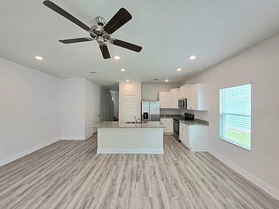 3rd image of 8742 Meadow Flower Ln