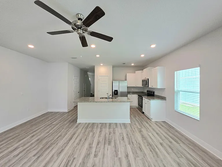 8742 Meadow Flower Ln — Photo 3