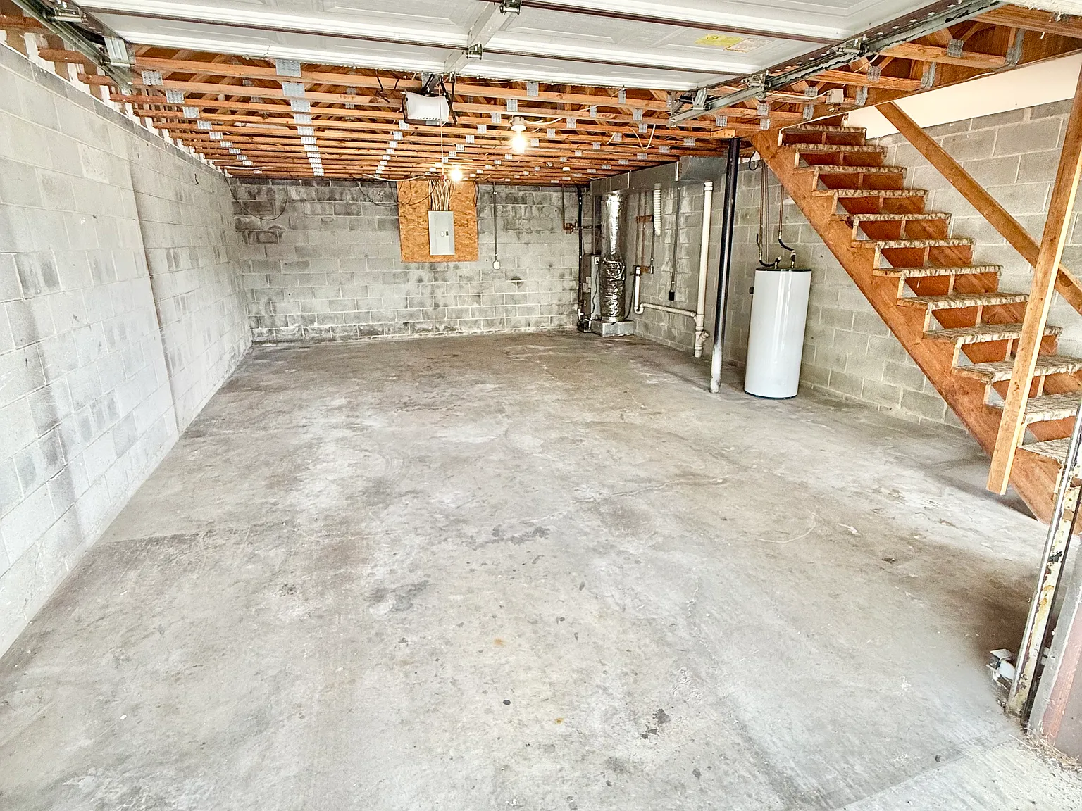 338 Old Gray Station Rd — Photo 2