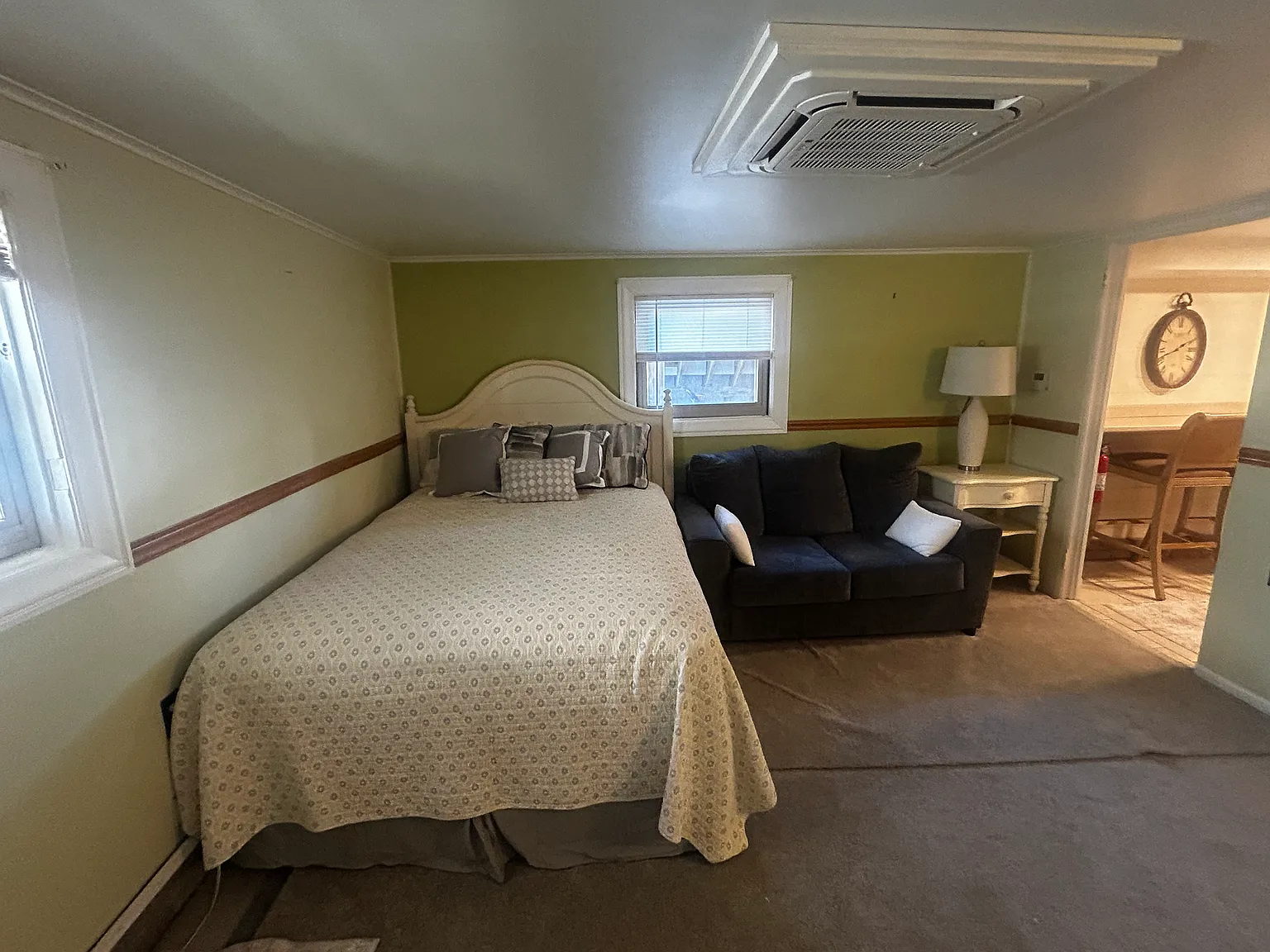 Studio, 500 sqft, $850 — Photo 3