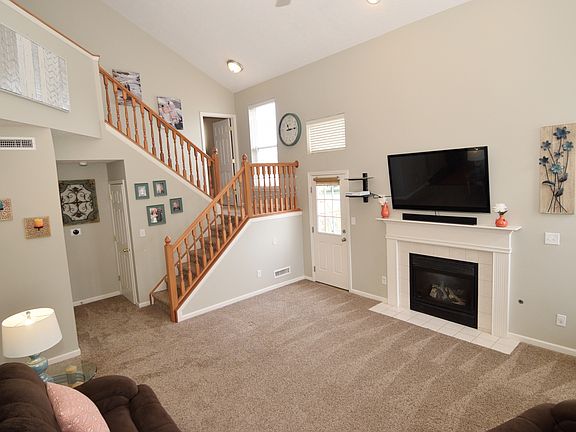 3rd image of 6263 Canterbury Dr