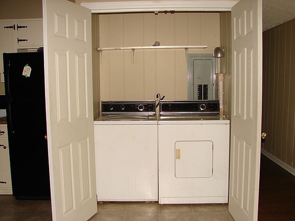 4th image of 750 Saint Mary St #B