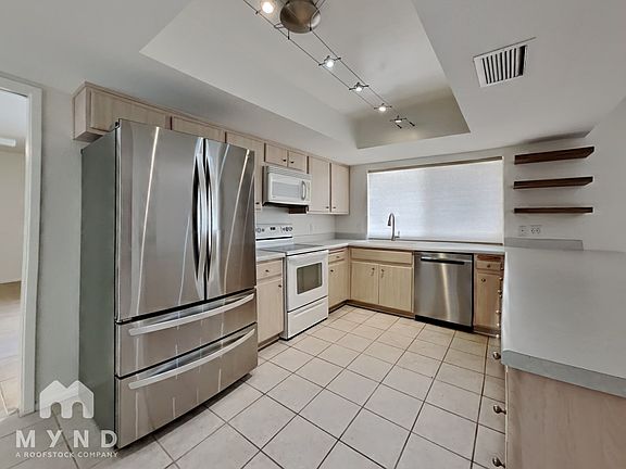 3rd image of 8176 E Del Cuarzo Dr