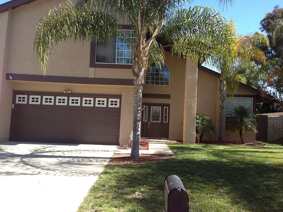 2nd image of 2435 Peacock Ln