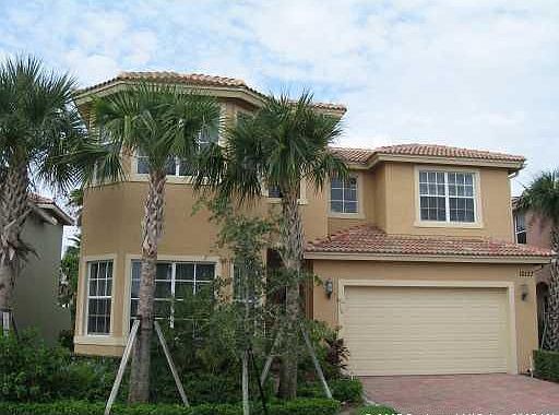 1st image of 10127 Isle Wynd Ct