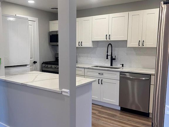 4th image of 12707 Gordon Blvd APT 56