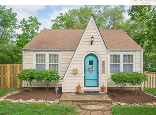 6700 W 82nd St, Overland Park, KS 66204