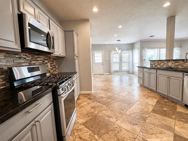 14302 Ardwell Dr — Photo 25