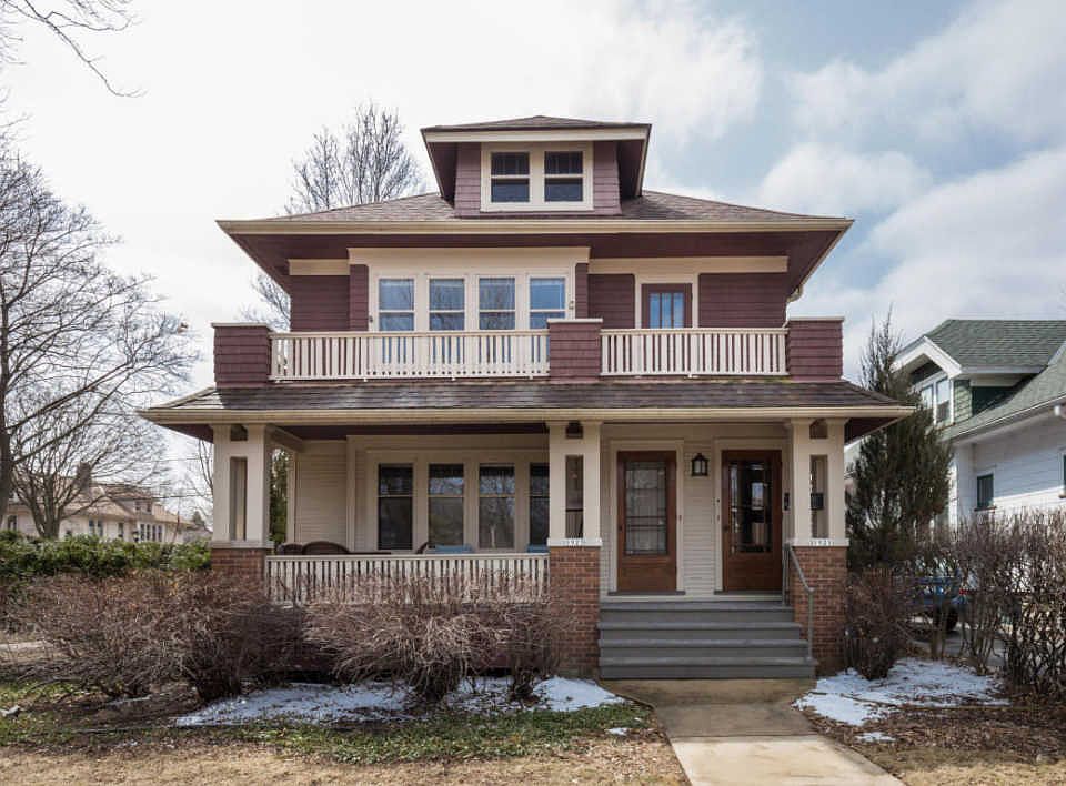 1st image of 1923 E Wood Pl
