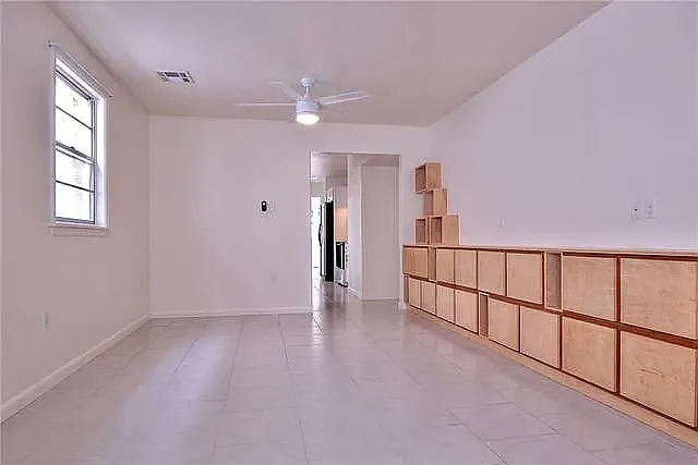 1460 N Roman St — Photo 2
