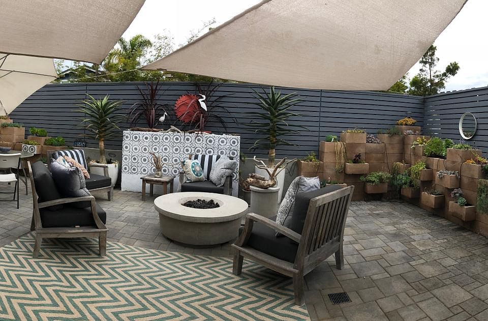 Front Patio, Private out door living area 500 sq feet