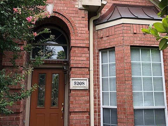 2nd image of 5208 Teddington Park Dr