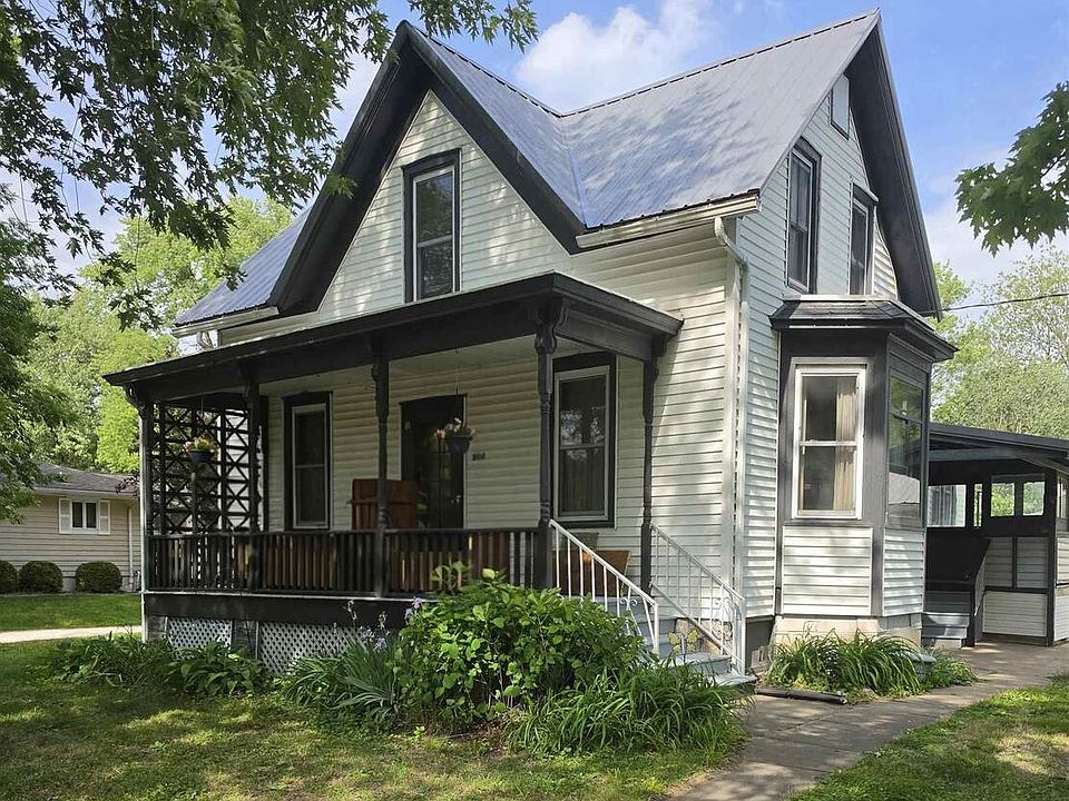 1st image of 304 W 3rd St
