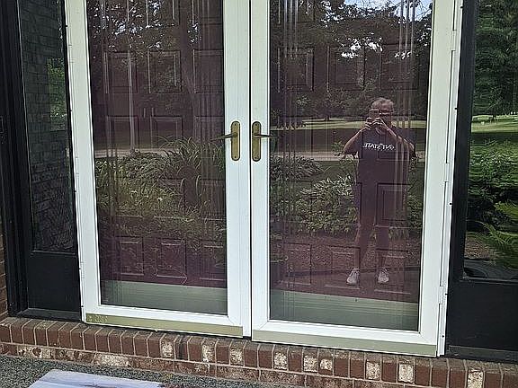 4th image of 1030 Greensview Dr
