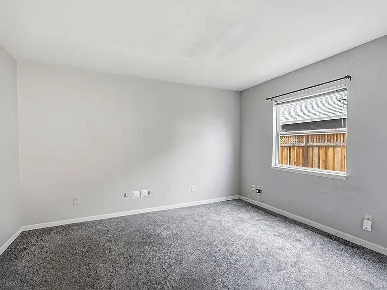 1731 Walnut Creek Dr — Photo 16