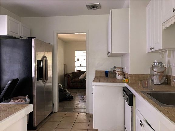 5th image of 10108 N Edison Ave