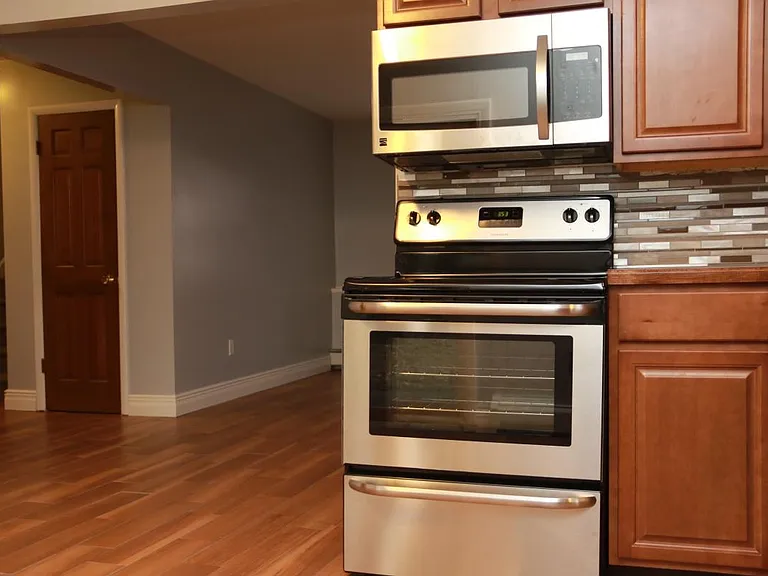 252 Marcus St SW — Photo 24