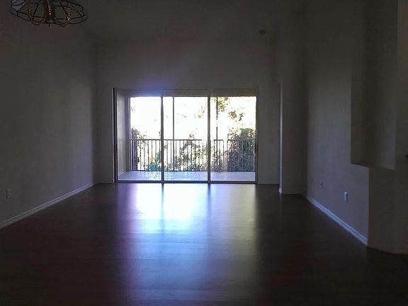 3rd image of 401 Trotter Ln APT 203