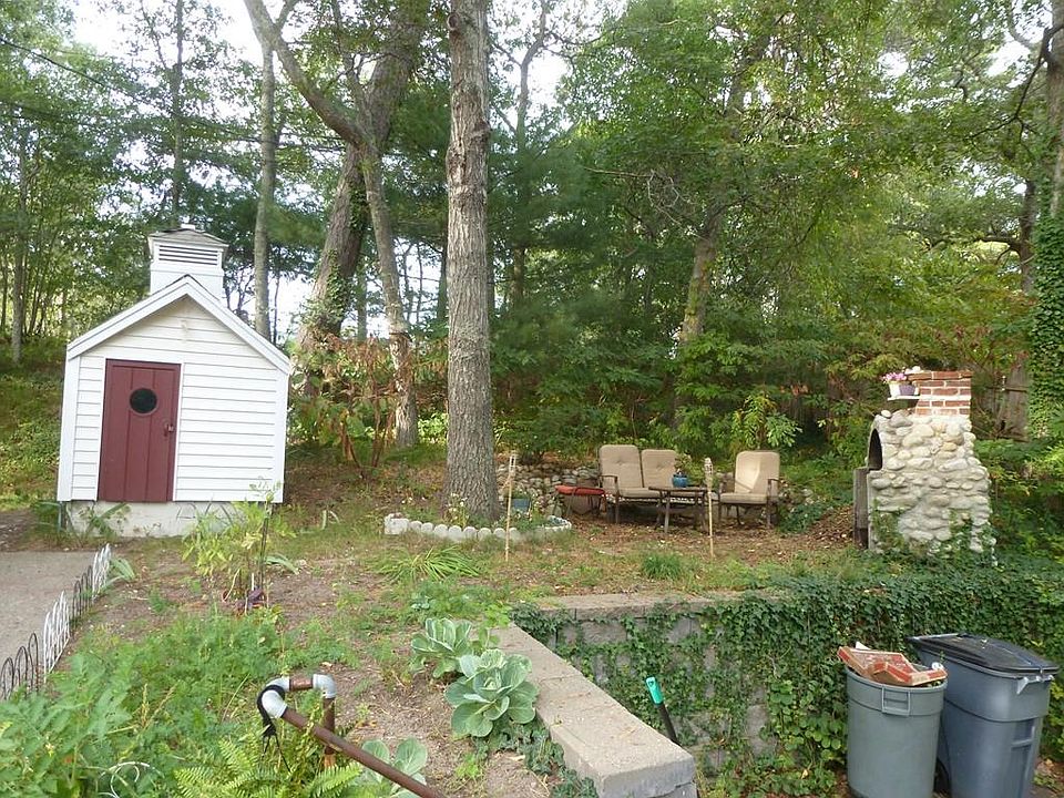 2nd image of 27 Carters Bridge Rd