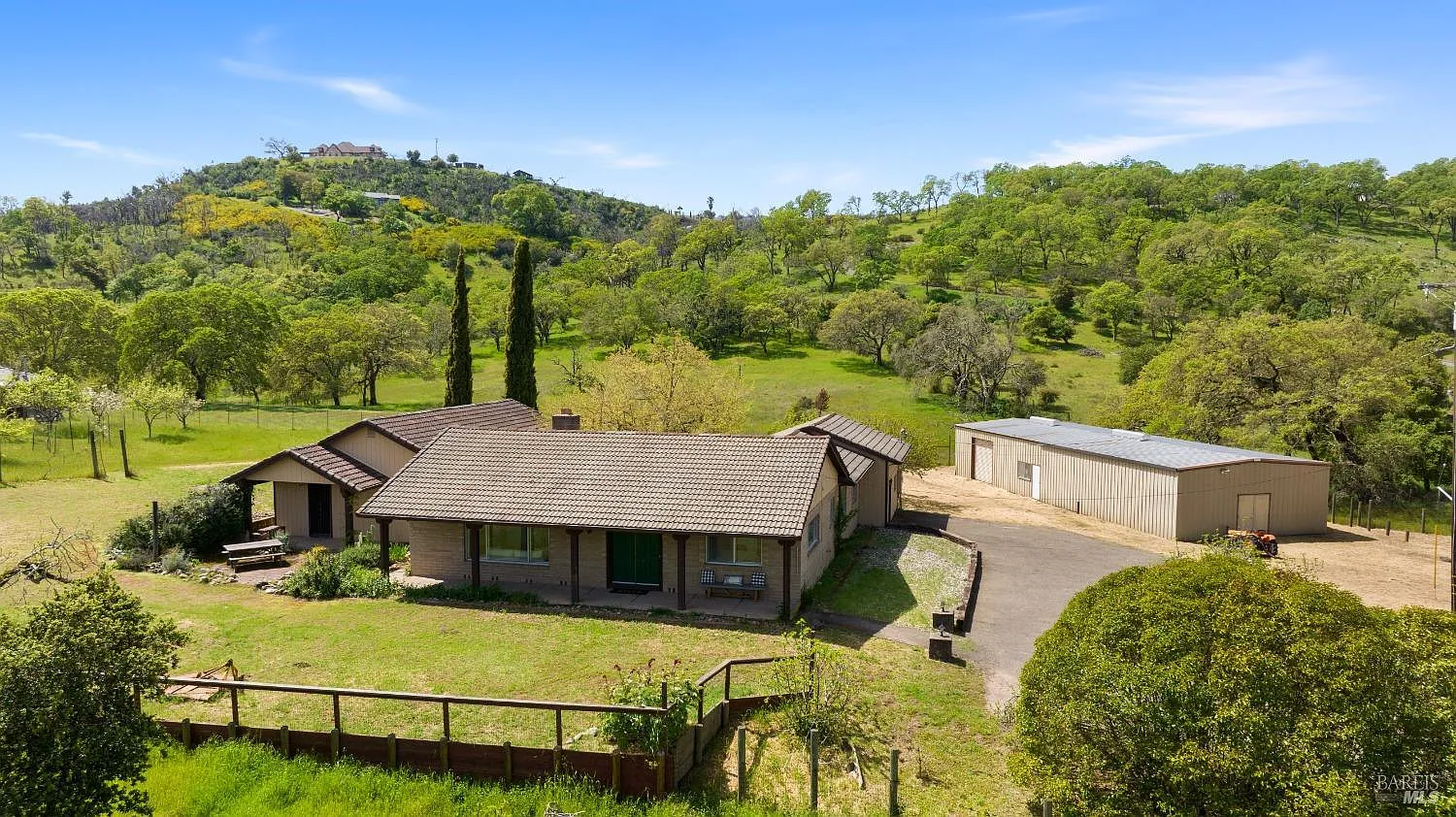 12600 Henno Road photo 1
