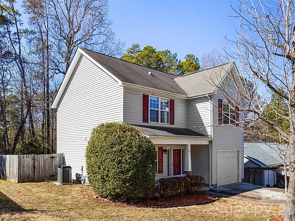 3rd image of 685 Continental Dr
