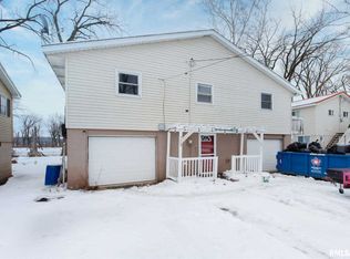 17505 246th Ave, Pleasant Valley, IA 52767