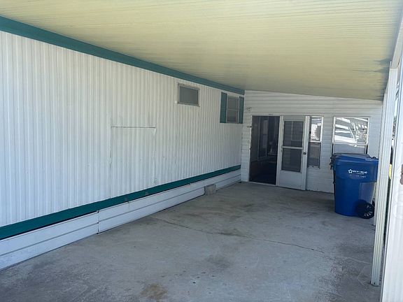 4th image of 1007 2nd St SE
