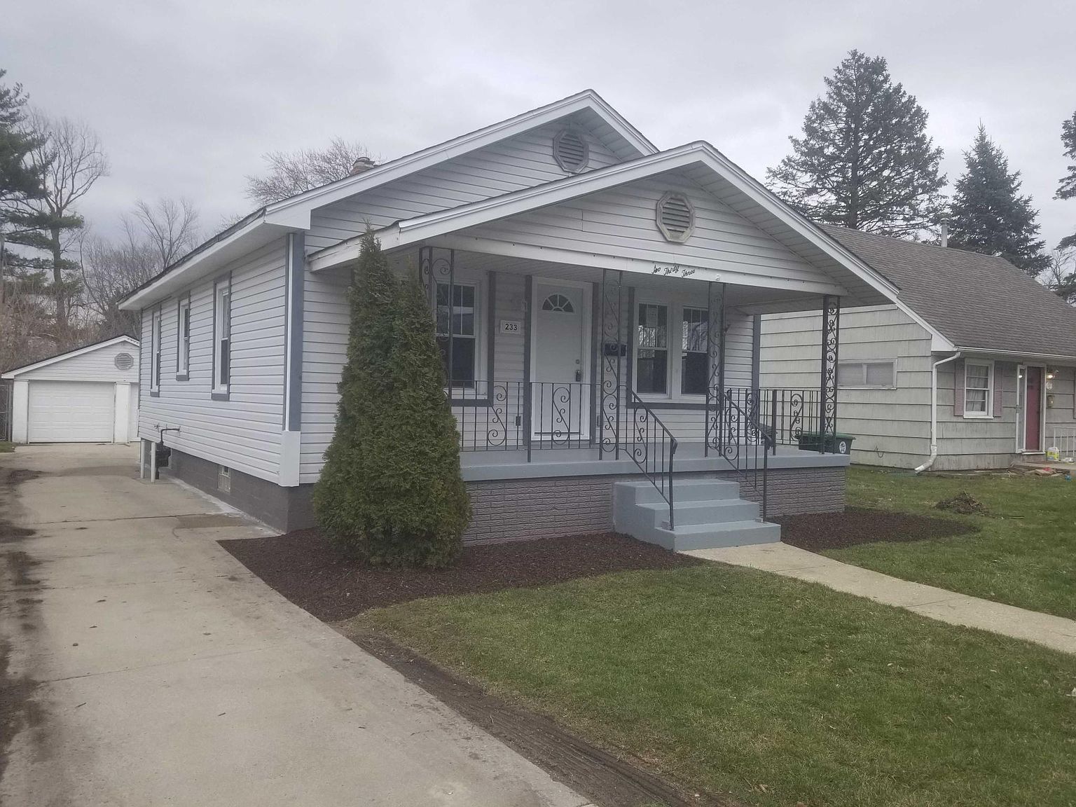233 N Pennsylvania St, Hobart, IN 46342 Zillow
