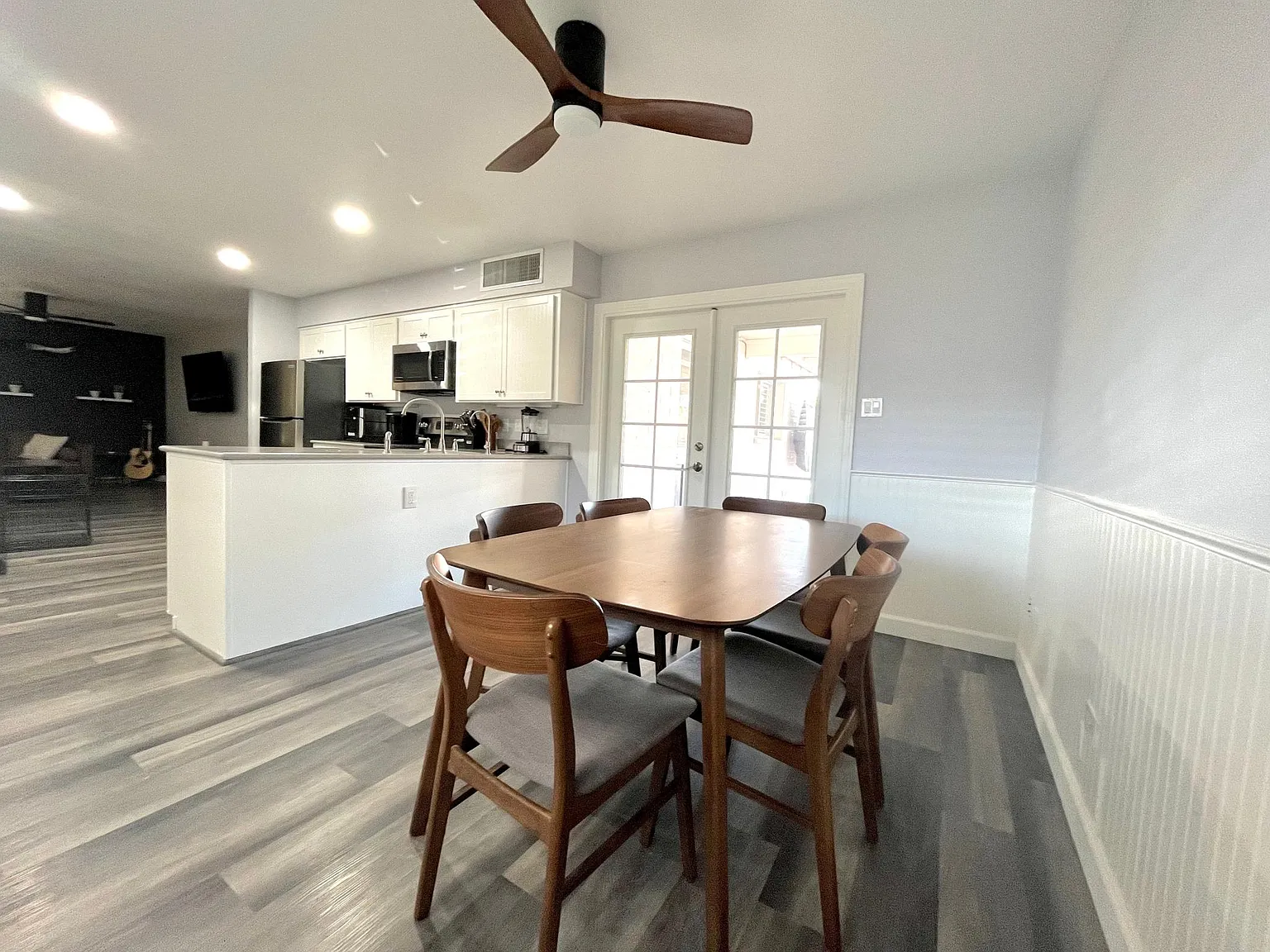 8536 E Mackenzie Dr — Photo 3