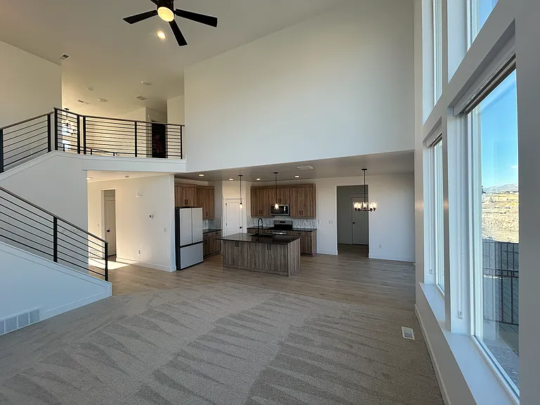 1482 W Russo Dr — Photo 16