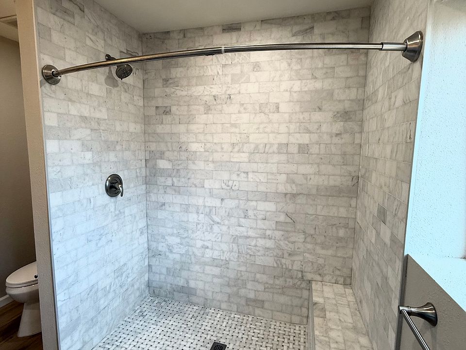 2nd image of 555 Smith Rd