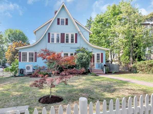 321 Park Ave, Arlington, MA 02476