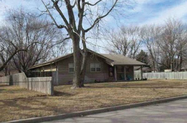 2nd image of 541 N Bebe St
