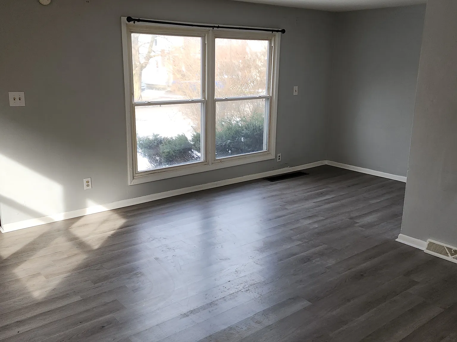 2 bed, $1,095 — Photo 2