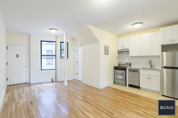 Rented by Bond New York | media 8