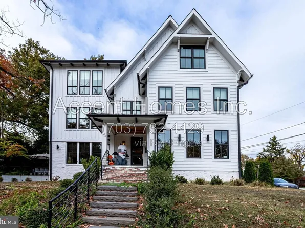 1700 N Quebec St, Arlington, VA 22207