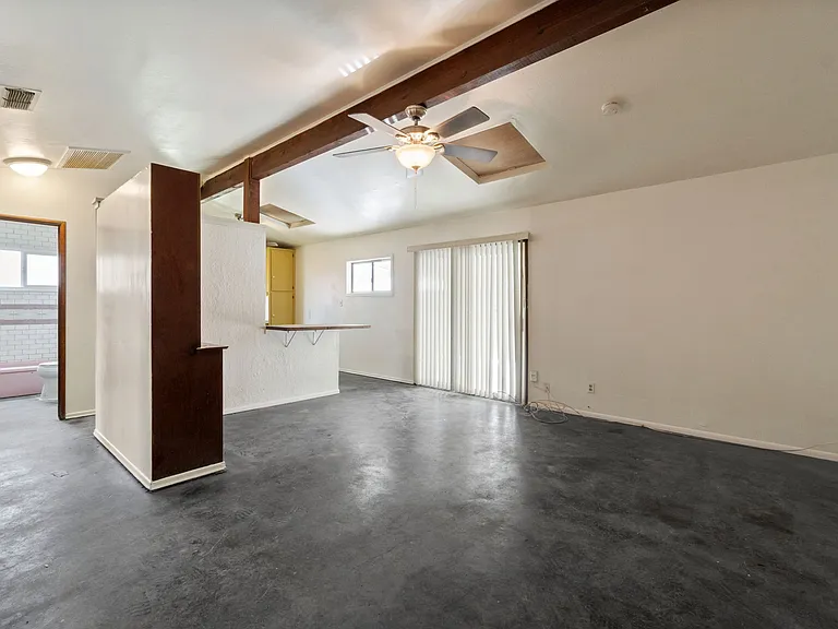 1213 Rogers St — Photo 5