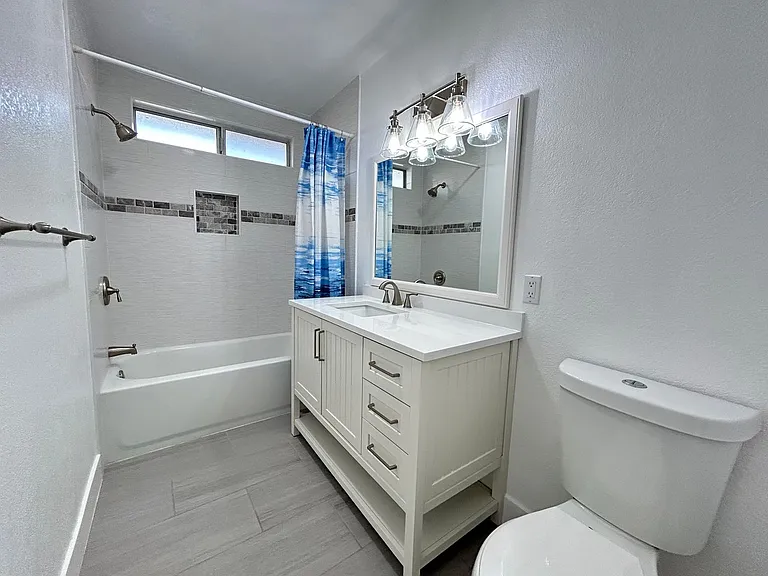 1075 Palo Verde St — Photo 14