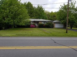 68 1/2 W Main St, Hazleton, PA 18201