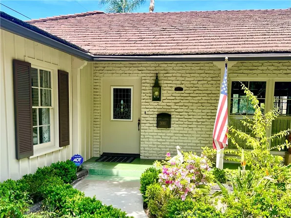 3010 Country Club Dr, Glendale, CA 91208
