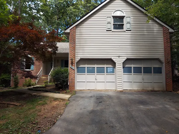 207 Birdie Rd, Locust Grove, VA 22508