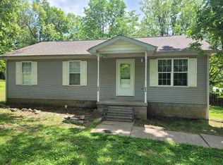 688 E 9th Ave, Calvert City, KY 42029