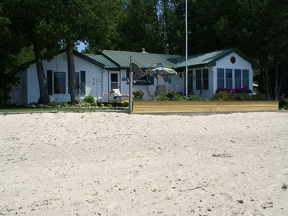 2nd image of 3898 N Saint Martins Point