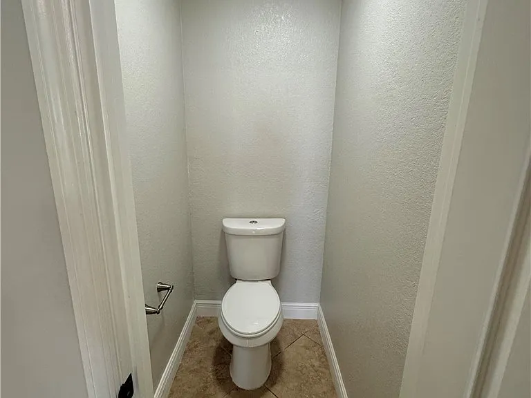 3829 SW 17th Pl — Photo 16