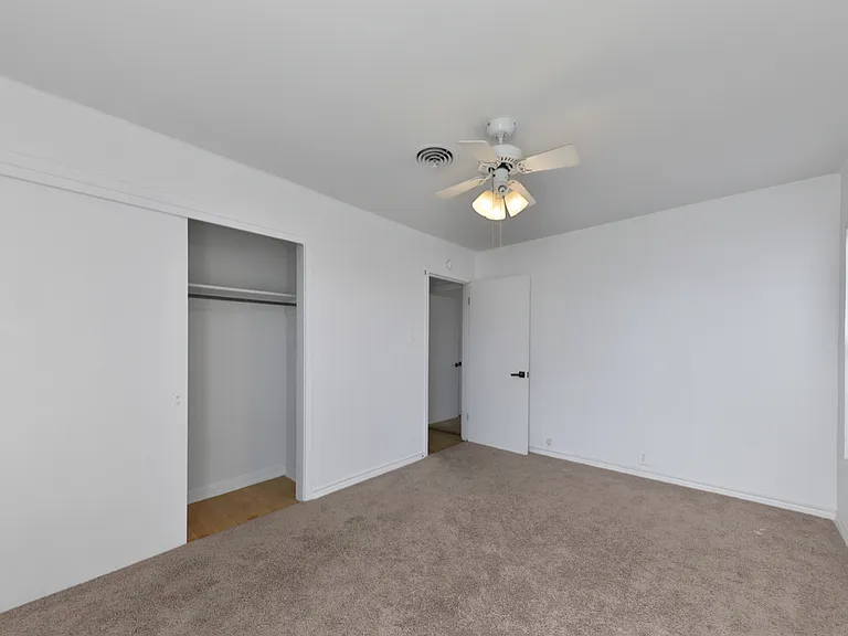 518 Dresden Dr #1 — Photo 13